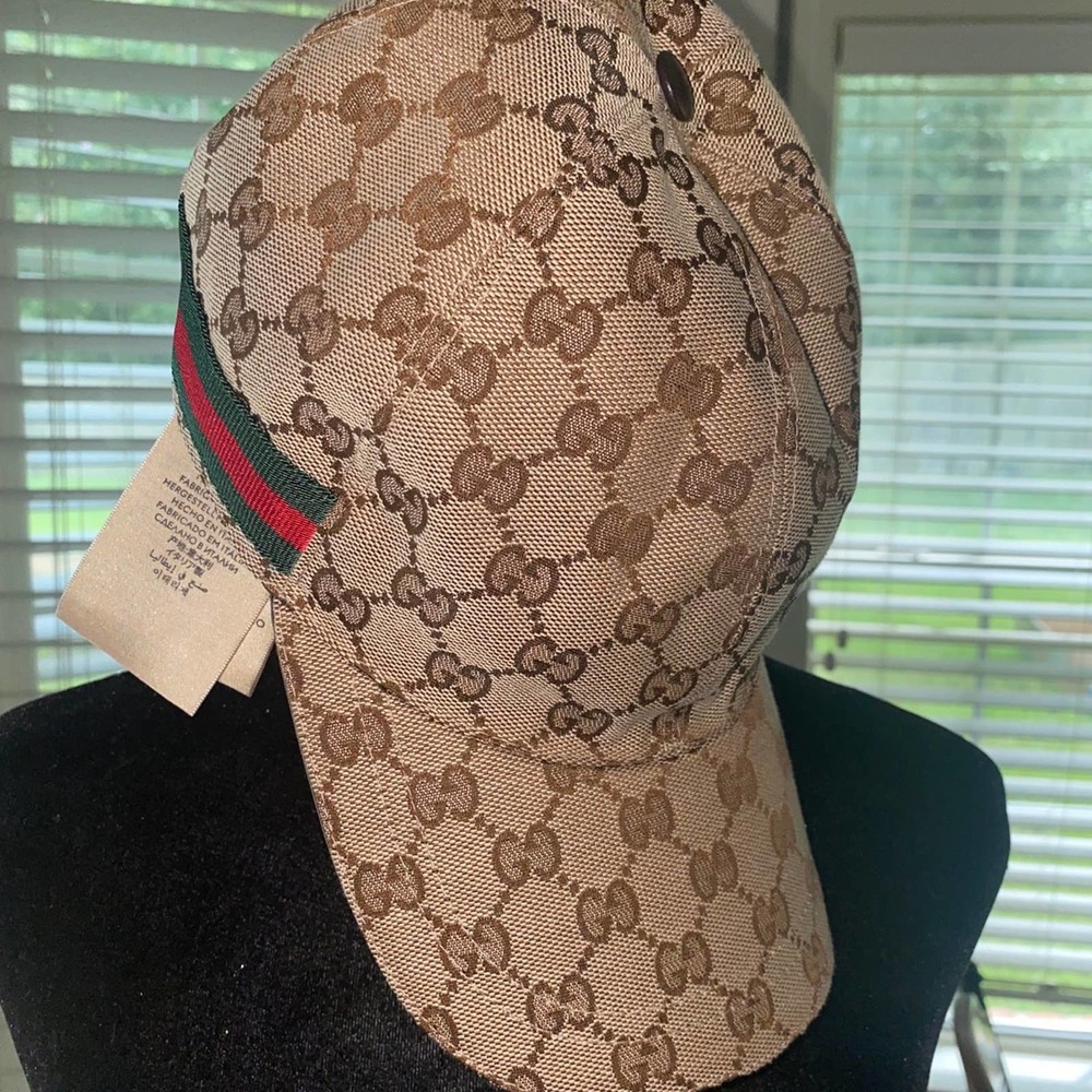 GUCCI HAT! (GENTLY A COUPLE TIMES)